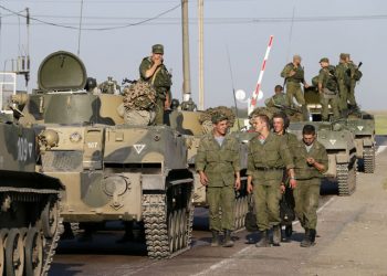 В Донецк снова вошли регулярные российские войска