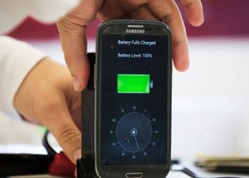 Израильский стартап планирует выпуск батареи смартфона с зарядкой за 30 секунд