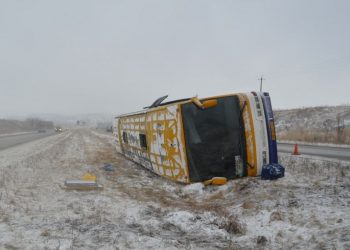 В Харьковской области перевернулся автобус с пассажирами