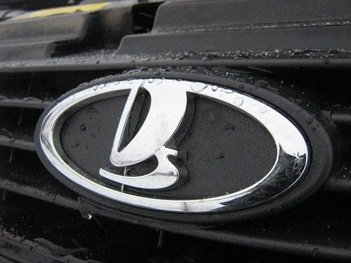«АвтоВАЗ» поднимает цены на все модели Lada
