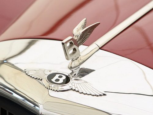 Bentley назовет кроссовер в честь скал на Канарах