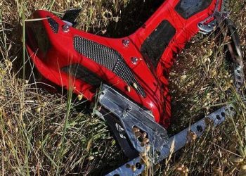 Человек может передвигаться со скоростью автомобиля при помощи бионических ботинок