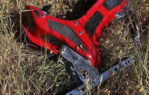 Человек может передвигаться со скоростью автомобиля при помощи бионических ботинок