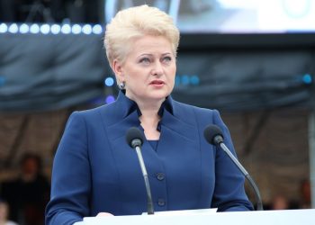 Россия хищный сосед, чьи руки обагрены кровью - Грибаускайте