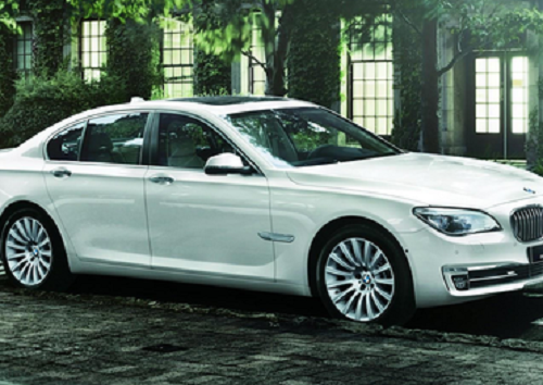 BMW 740i Executive Edition представлен в Японии