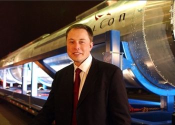 Элон Маск планирует запуск 700 спутников для доступа в Интернет