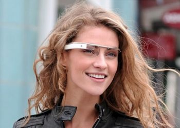 Интерес к гаджету Google Glass падает
