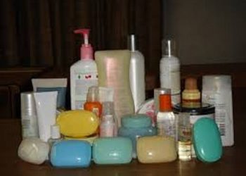 Ученые рассказали, как на здоровье влияют антимикробные добавки в мыле, шампунях и зубной пасте