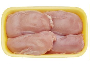 Эксперты: замороженное мясо полезнее