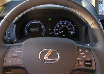 Отозваны 423 тысячи машин Lexus из-за неполадок в топлипроводе