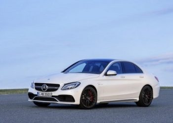 Полноприводного C63 AMG не будет