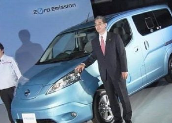 Nissan презентовала два электромобиля-фургона