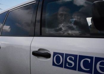 Возле Донецка обстреляли конвой ОБСЕ