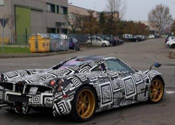 Фотографам попалась спецверсия Pagani Huayra