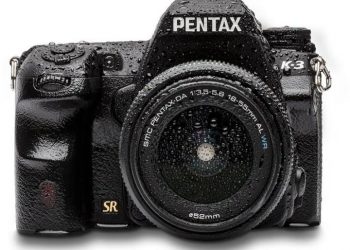 Pentax начала продавать прочную зеркальную фотокамеру