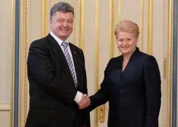 Литва будет поставлять в Украину вооружение - Порошенко