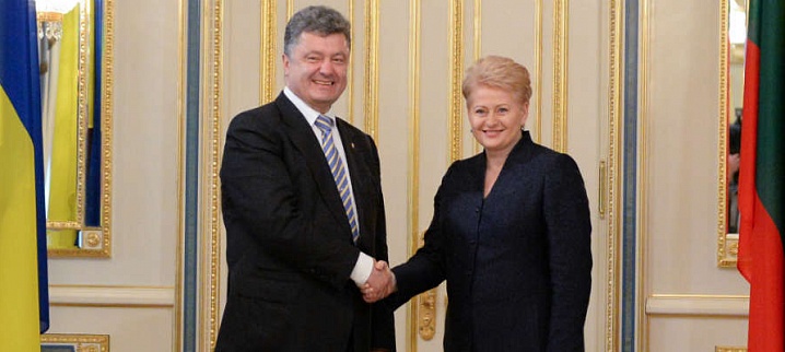 Литва будет поставлять в Украину вооружение - Порошенко