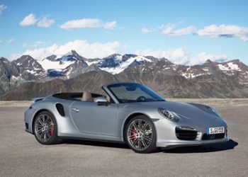Porsche 911 обретет новые двигатели