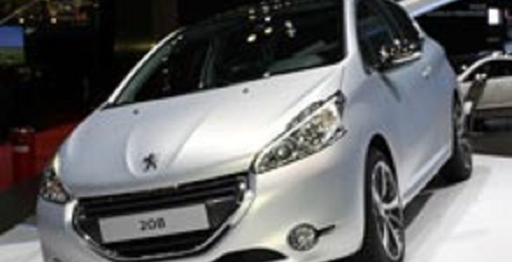 Peugeot готовит версию 208 GTi