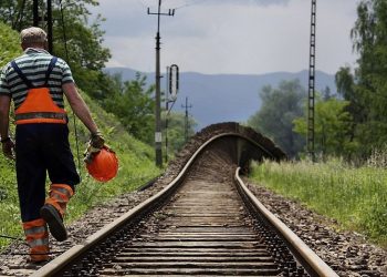 В РФ хотят построить в обход Украины железную дорогу
