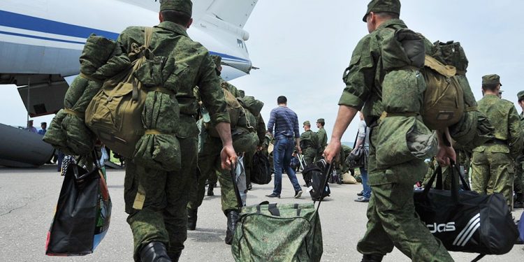 Россия перебросила дополнительные военные ресурсы к Луганску