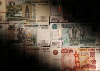 В декабре российский рубль может упасть еще ниже