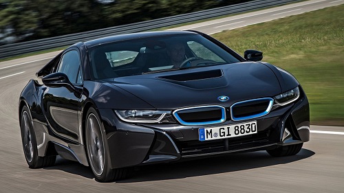 На суперкар BMW i8 сформировались очереди на полтора года