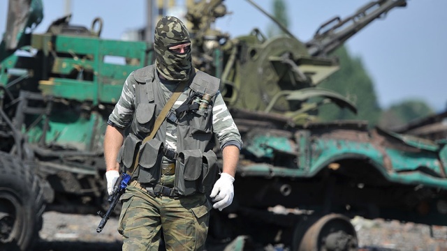 Под Углегорском обстрел позиций АТО ведут до 500 боевиков - Тымчук