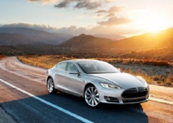 Tesla объявила об отзыве автомобилей