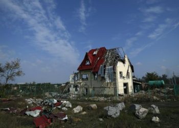 Террористы в Луганской области разбомбили противотуберкулезный санаторий