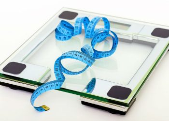Эксперты рассказали интересный факт о взвешивании