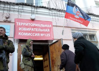 Людей на выборы в «ДНР» сгоняли при помощи танков - Лысенко