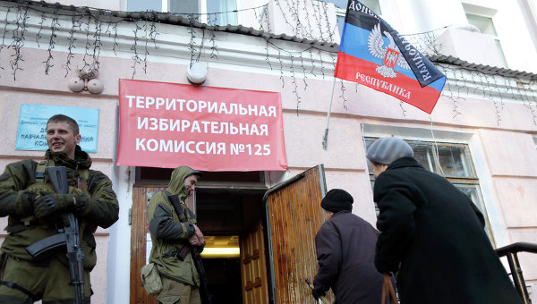 Людей на выборы в «ДНР» сгоняли при помощи танков - Лысенко