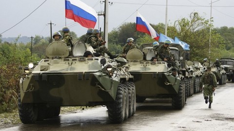 НАТО: Россия наращивает свои войска на границе с Украиной