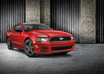 Ford представит Mustang шестого поколения
