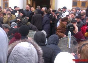 В Виннице «свободовцы» на вече «избрали» нового губернатора