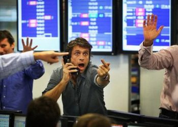 Цены на нефть продолжают стремительно падать