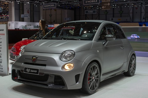 Автомобиль abarth кабриолет