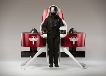 Обнародован летательный аппарат “Jetpack”, который появится в продаже в 2014 году