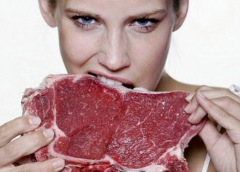 Эксперты: вегетарианцы рано или поздно возвращаются к мясу