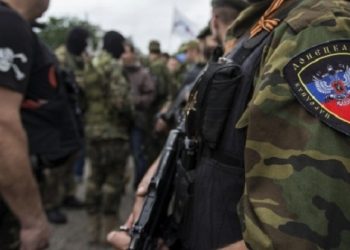 Под Мариуполем дезертировала вооруженная группа боевиков