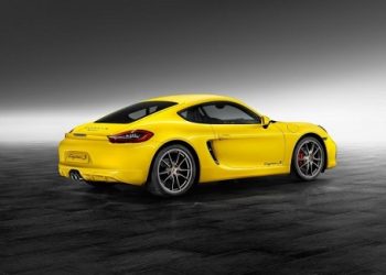 Миру подарили новый Cayman S