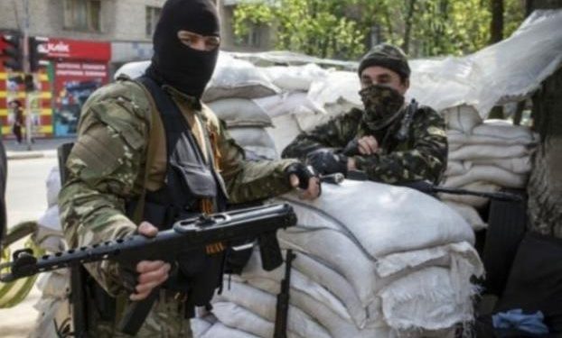 В результате обстрелов в Донецке и Авдеевке погибло трое людей, более десяти ранены