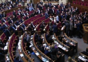 В Раде дрались нардепы Парасюк и Пацкан