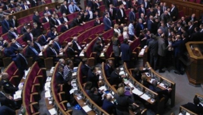 В Раде дрались нардепы Парасюк и Пацкан