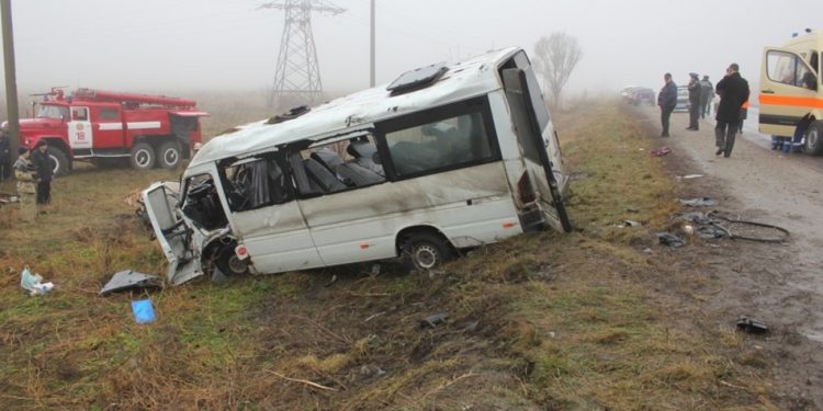 В Запорожской области в аварии с маршруткой пострадало больше 20 человек, есть погибшие