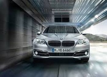 Автомобильный концерн BMW вывел на тесты новый седан пятой серии