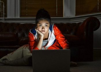 Стало известно, сколько людей страдают от интернет зависимости