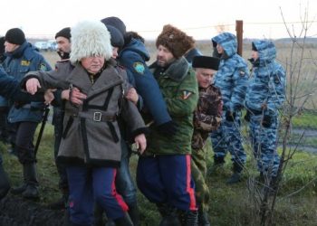 Местные жители изгнали «казаков» из Красного луча
