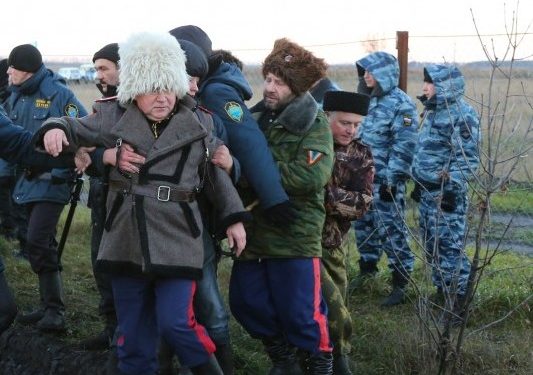 Местные жители изгнали «казаков» из Красного луча